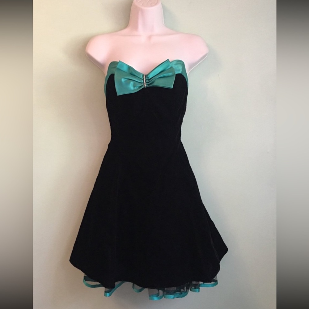 Vintage L A GLo Velvet Mini Party 80s Dress Sz 5/6
